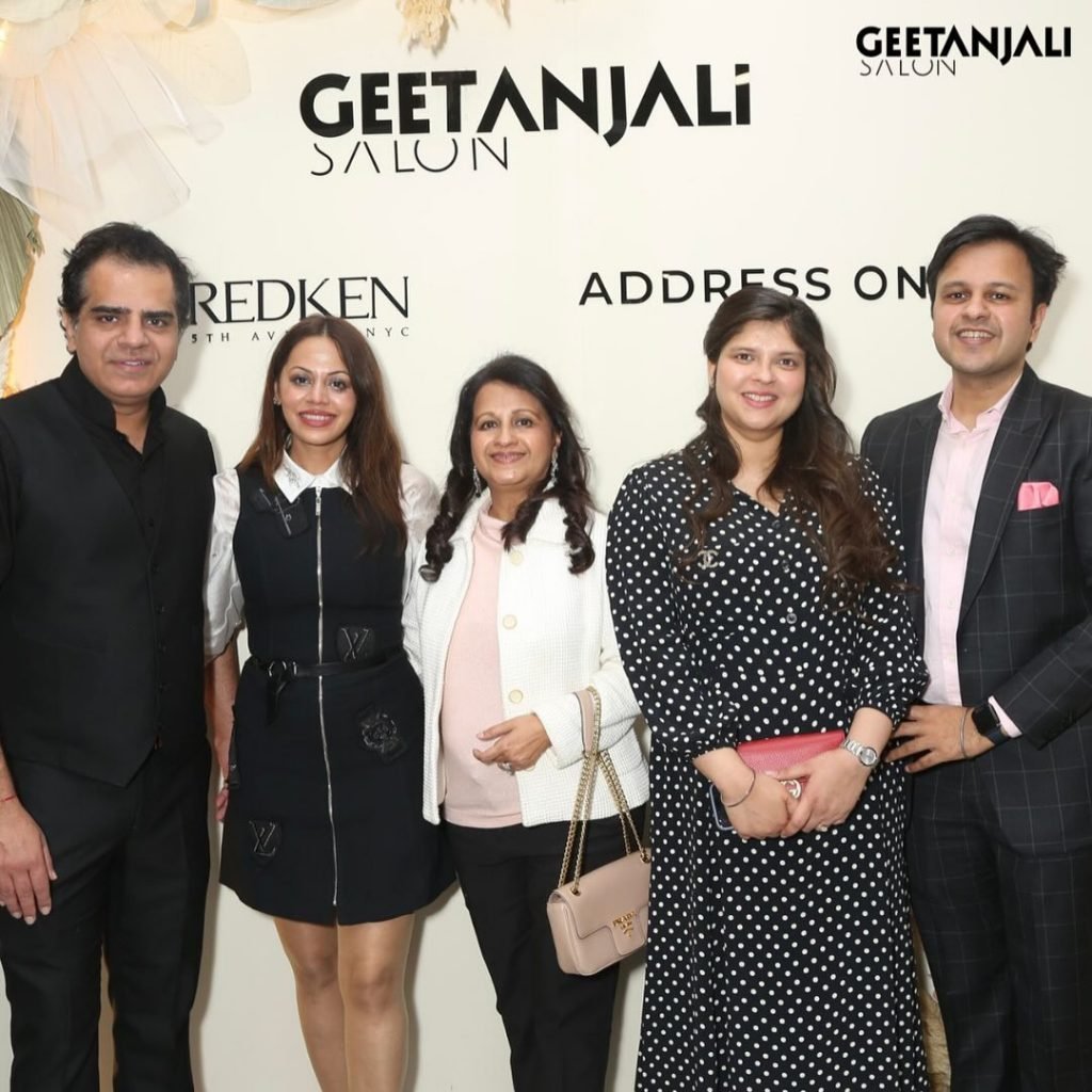Photo-shared-by-Geetanjali-Salon-on-March-13-2024-tagging-@sarikayadav.israni-and-@israni.sumit_-1024x1024