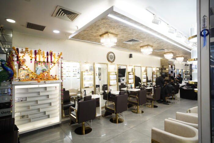 party makeup artist Salon in Pitampura