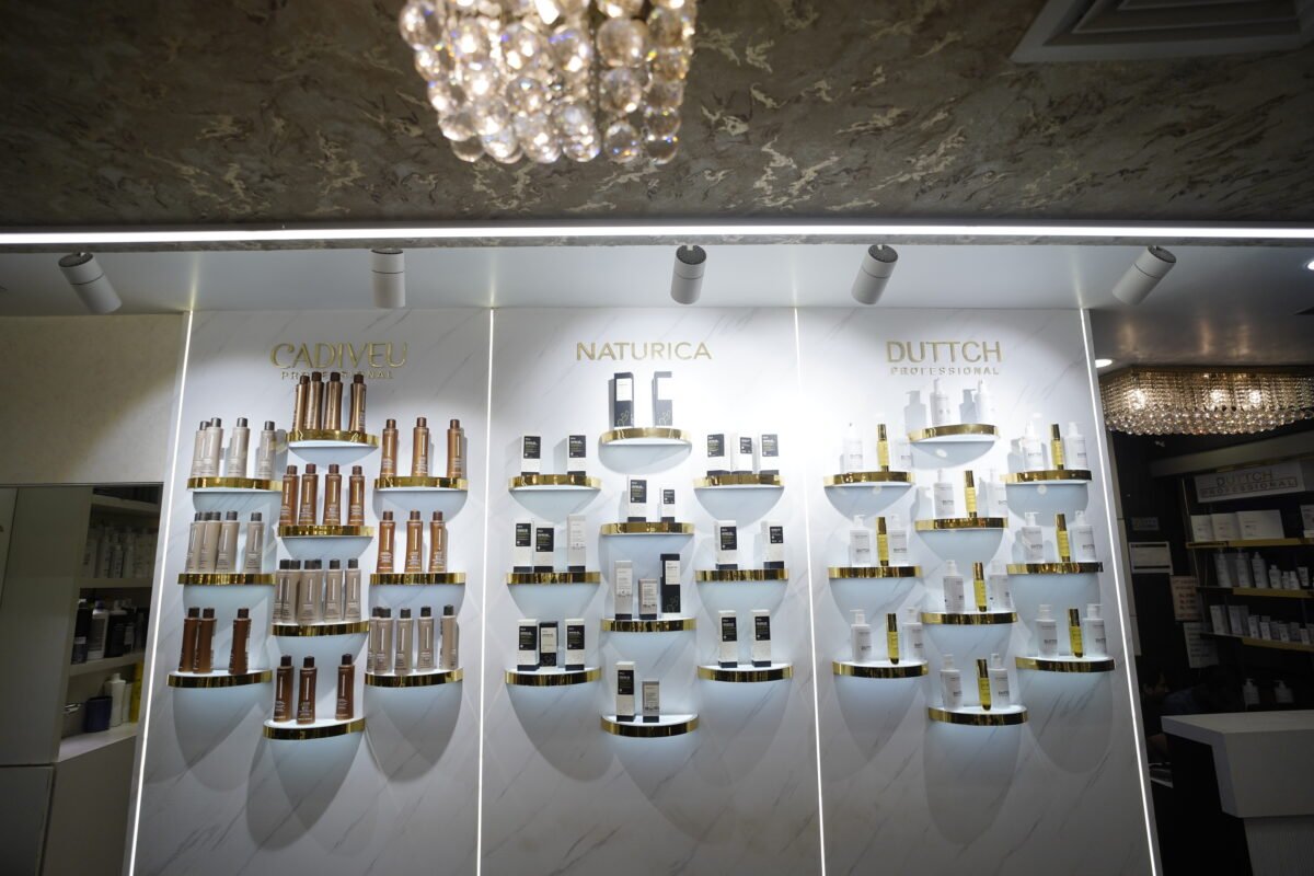 makeup salon in Prashant Vihar