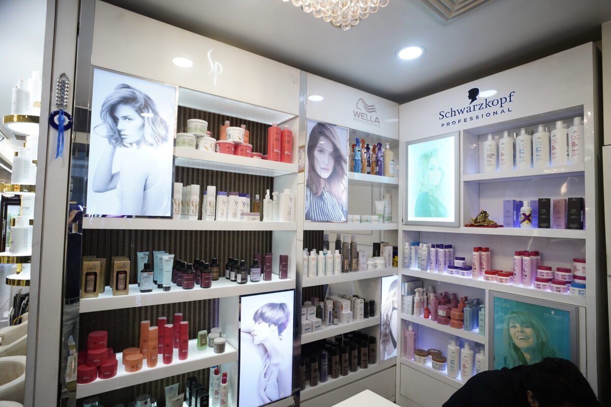 affordable bridal makeup Salon Rohini Sector 15